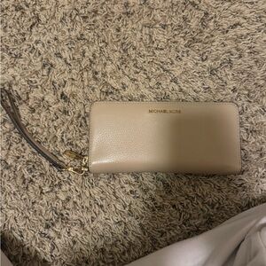Michael Kors Cream Wristlet Wallet